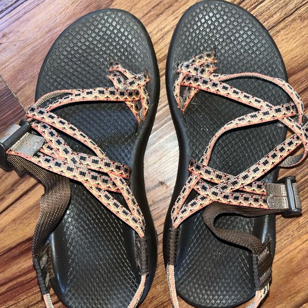 Chaco Women's Z/2 Classic Sandals with orange and black geometric pattern size 6